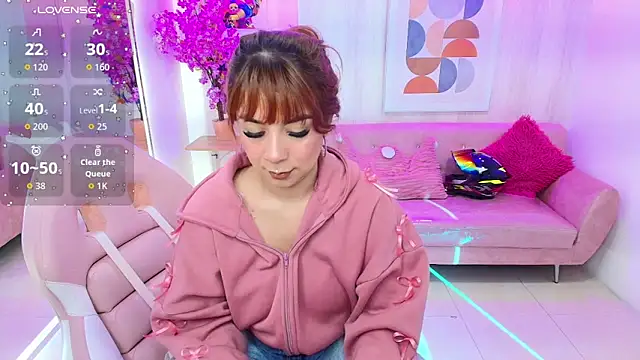 Gabby evanns online show from October 13, 12:51 pm