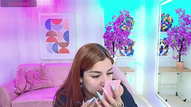 Gabby evanns online show from December 18, 12:20 pm