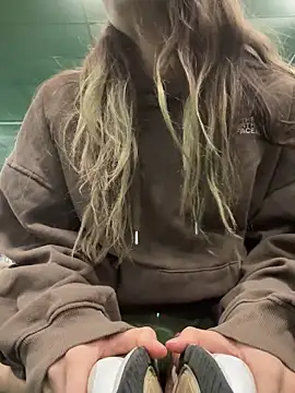 psilybaby online show from November 13, 5:22 am