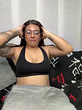 camianddanna online show from March 19, 1:43 am