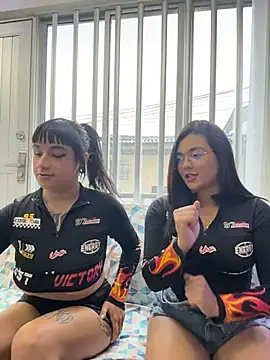 camianddanna online show from November 28, 7:36 pm