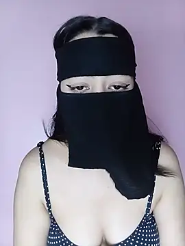 Salimasexyxh online show from June 3, 5:06 pm