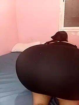 Salimasexyxh online show from May 13, 6:04 pm