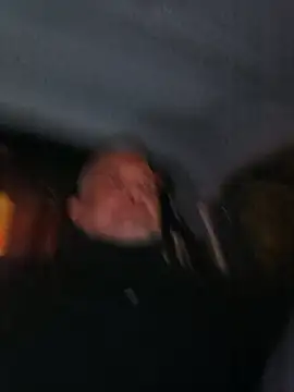 Snapshot of Holaluz2 chatting on December 2, 5:47 pm Holaluz2 online show from December 2, 5:47 pm