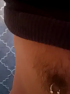 LargeDominoes online show from April 2, 7:53 pm