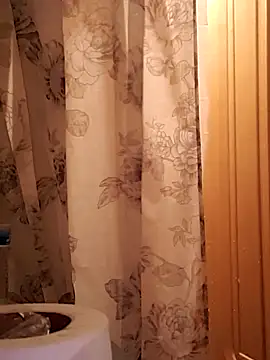 LargeDominoes online show from March 23, 6:13 am