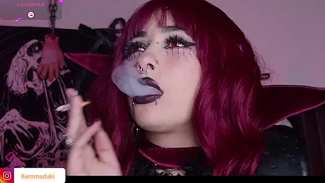 Snapshot of kemmadakii chatting on October 30, 8:06 pm kemmadakii online show from October 30, 8:06 pm