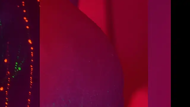 HeyBananas online show from June 7, 5:18 pm