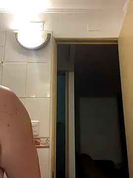 WhiteWomen online show from November 7, 11:19 pm