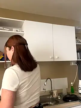 WhiteWomen online show from October 28, 4:50 pm