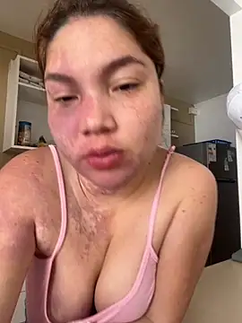 Snapshot of WhiteWomen chatting on September 23, 2:35 pm WhiteWomen online show from September 23, 2:35 pm
