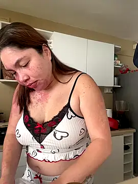 WhiteWomen online show from December 2, 1:02 pm