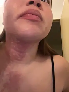 WhiteWomen online show from December 4, 9:30 am