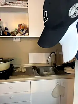 WhiteWomen online show from November 16, 12:59 am