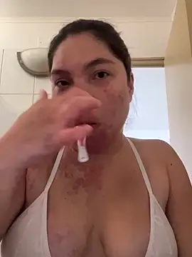 WhiteWomen online show from November 24, 7:47 pm