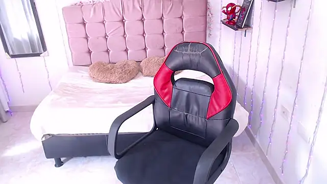sapphire lilac online show from March 11, 7:36 pm