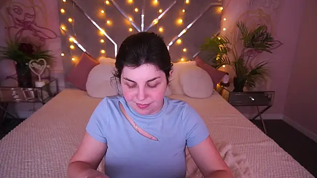 MirandaWong online show from March 1, 6:57 am