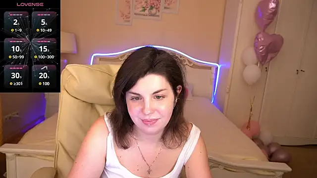 MirandaWong online show from March 3, 9:55 am