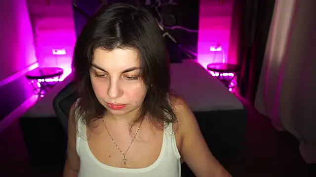 MirandaWong online show from November 15, 6:39 am