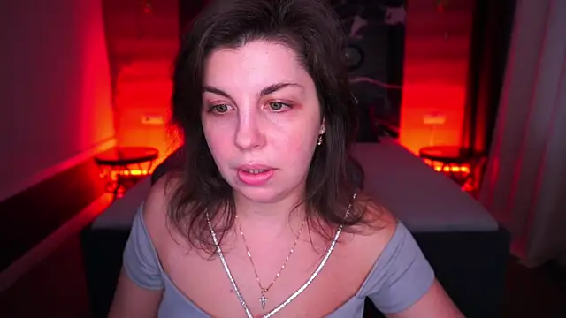 MirandaWong online show from October 17, 5:44 am