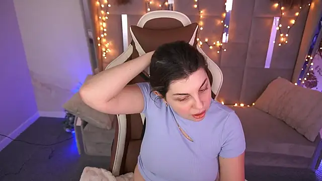 MirandaWong online show from February 15, 6:58 am