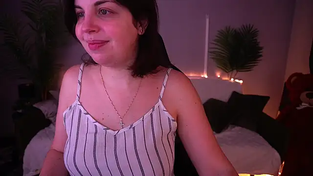 MirandaWong online show from April 9, 5:31 am