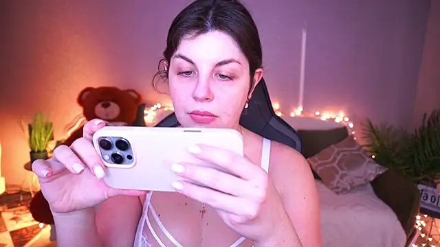 MirandaWong online show from March 7, 5:58 am