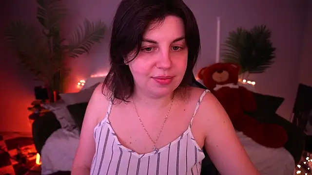 MirandaWong online show from April 10, 5:47 am