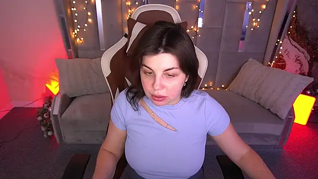 MirandaWong online show from February 11, 6:46 am