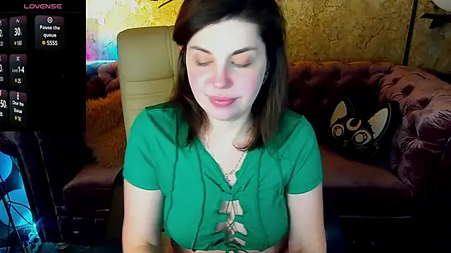 MirandaWong online show from February 21, 4:48 pm