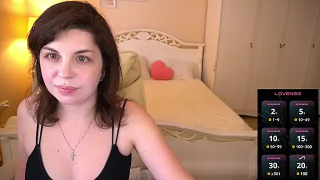 MirandaWong online show from March 10, 9:56 am