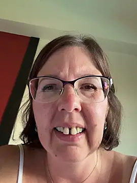 Snapshot of B_Bonya_m chatting on February 11, 5:16 am B Bonya m online show from February 11, 5:16 am