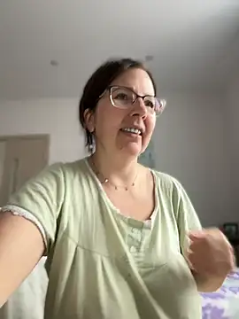 Snapshot of B_Bonya_m chatting on June 7, 3:56 am B Bonya m online show from June 7, 3:56 am