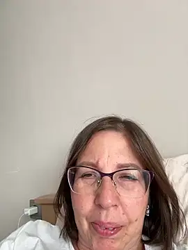 Snapshot of B_Bonya_m chatting on March 5, 8:00 am B Bonya m online show from March 5, 8:00 am