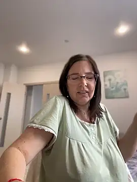 Snapshot of B_Bonya_m chatting on June 19, 4:07 am B Bonya m online show from June 19, 4:07 am