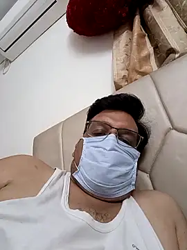 Snapshot of ridetoheaven chatting on March 6, 7:54 pm ridetoheaven online show from March 6, 7:54 pm