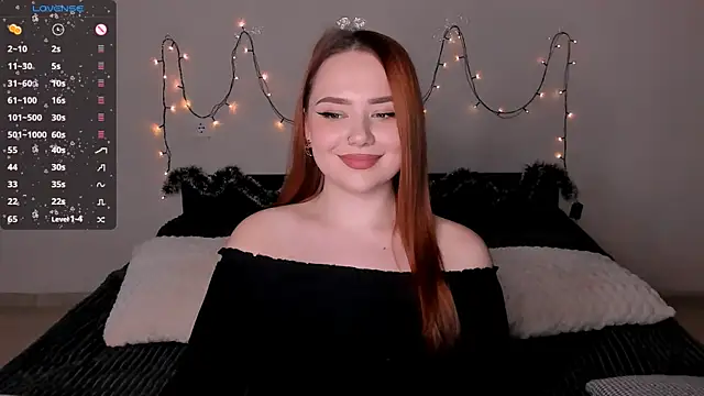 Snapshot of LittleKiitten chatting on January 11, 2:15 pm LittleKiitten online show from January 11, 2:15 pm