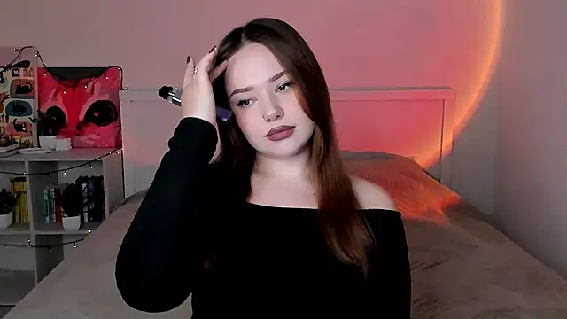 Snapshot of LittleKiitten chatting on October 19, 1:47 pm LittleKiitten online show from October 19, 1:47 pm