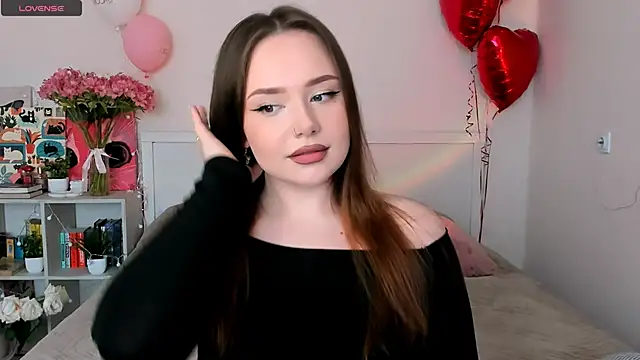 LittleKiitten online show from May 23, 2:27 pm