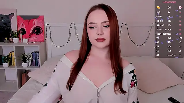 Snapshot of LittleKiitten chatting on March 20, 12:43 pm LittleKiitten online show from March 20, 12:43 pm