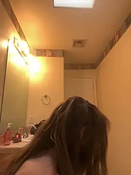 Johndoe2292 online show from November 22, 9:35 pm