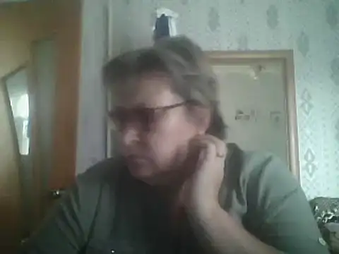 MelanieCold467 online show from September 12, 10:37 am