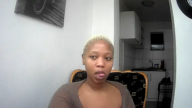 GoldenPussyXOXO online show from March 9, 7:28 pm