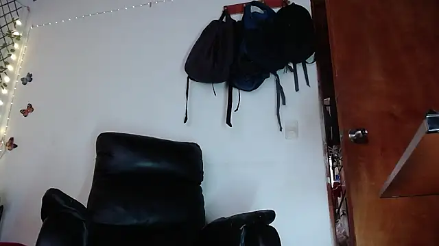 calioppe01 online show from December 5, 1:32 pm