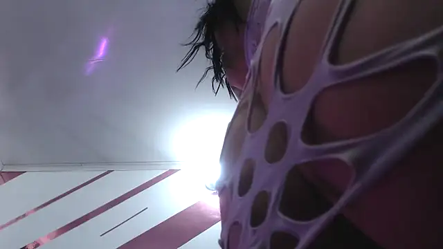 Snapshot of Kitten_Hot_ chatting on September 30, 4:35 pm Kitten Hot online show from September 30, 4:35 pm