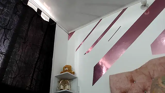 Snapshot of Kitten_Hot_ chatting on September 27, 3:07 pm Kitten Hot online show from September 27, 3:07 pm