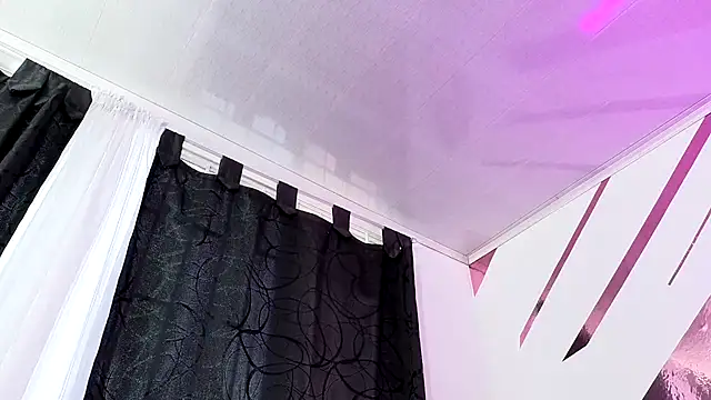 Snapshot of Kitten_Hot_ chatting on October 30, 11:08 am Kitten Hot online show from October 30, 11:08 am