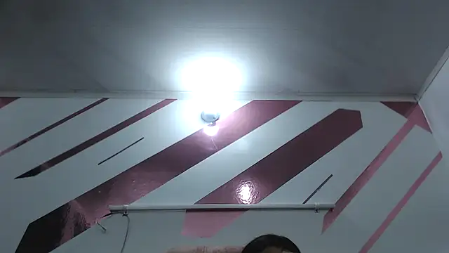 Snapshot of Kitten_Hot_ chatting on December 1, 11:16 pm Kitten Hot online show from December 1, 11:16 pm