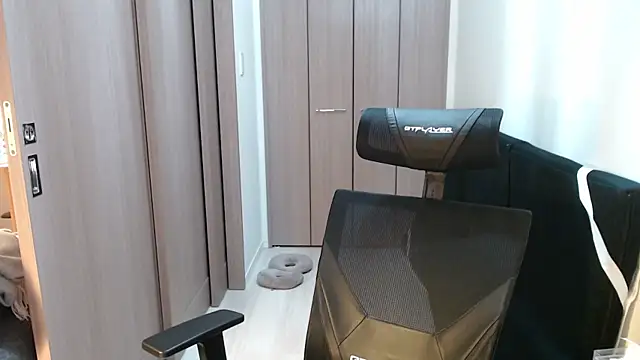 ryota kkk online show from February 16, 1:27 pm