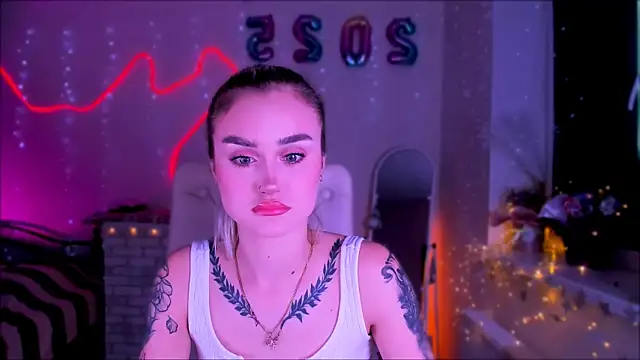  Ravenaa online show from January 28, 1:49 pm